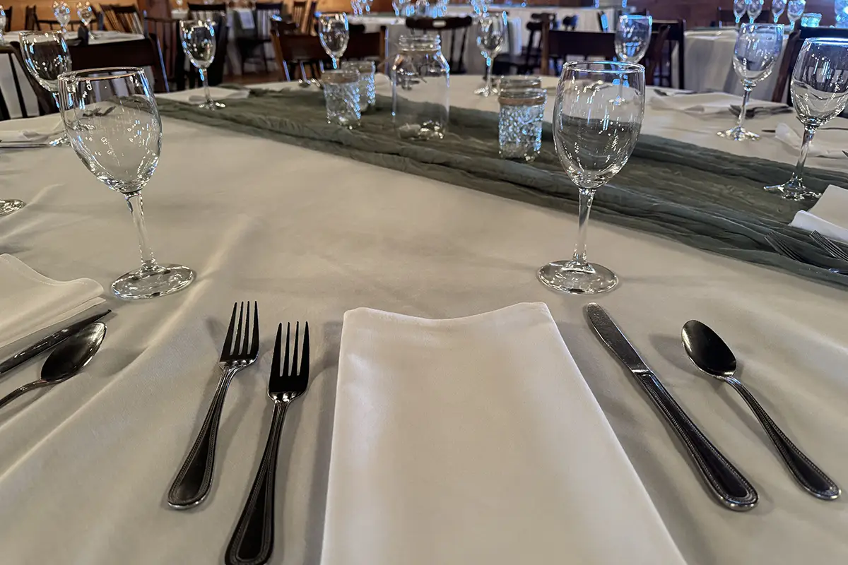 Elegant Banquet Dining at Plain & Fancy Farm